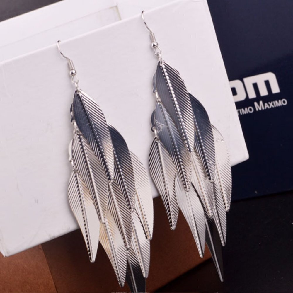 Leaf Earrings - Picture 3 of 3
